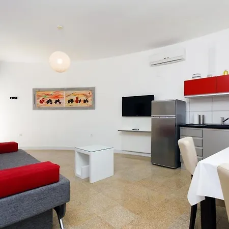 Apartament Ark Next To The In Stobre *