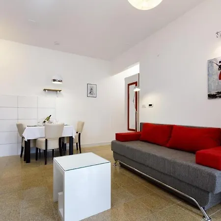 Apartment Ark Next To The In Stobrec